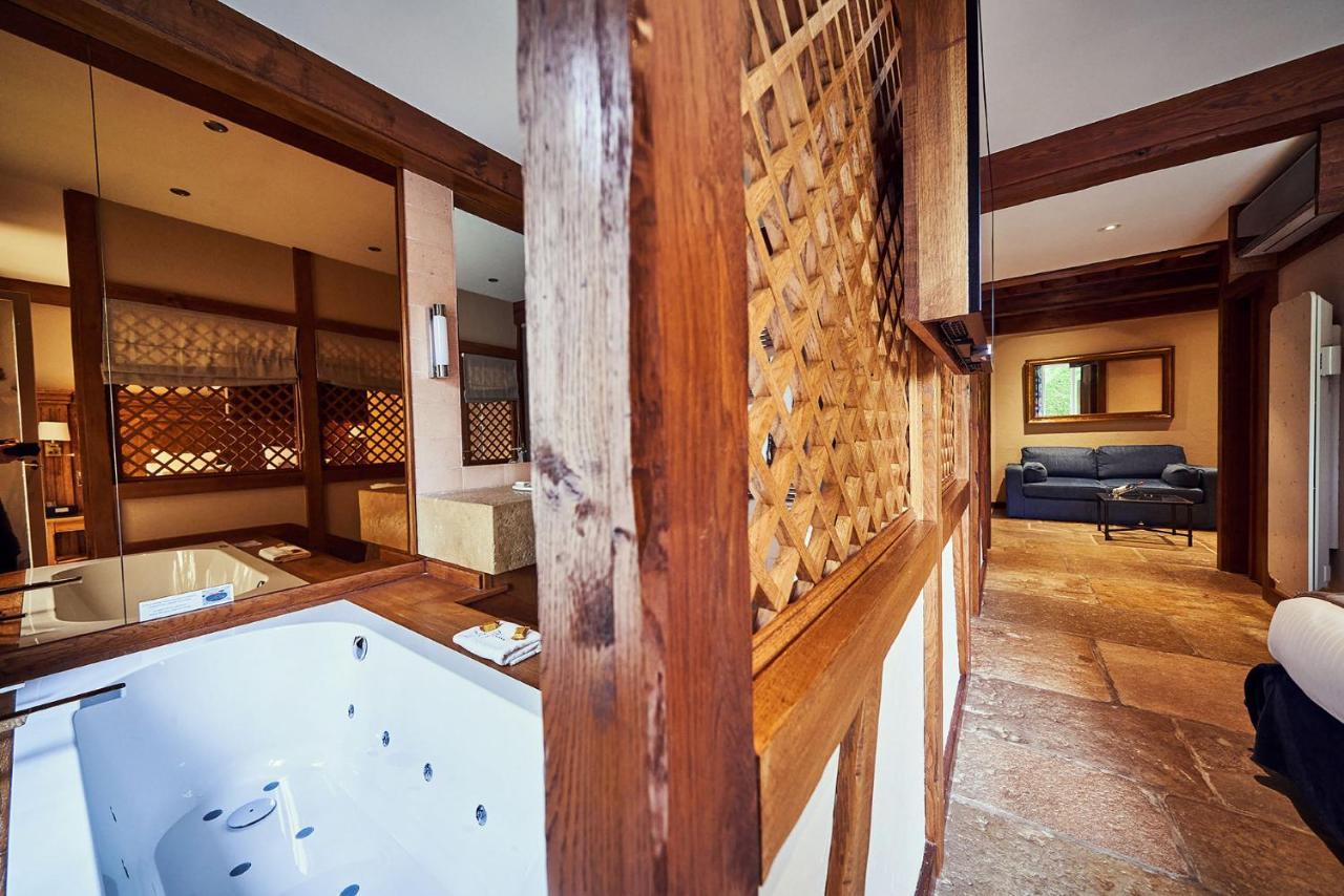 Relais Bernard Loiseau Hotel Солию Екстериор снимка