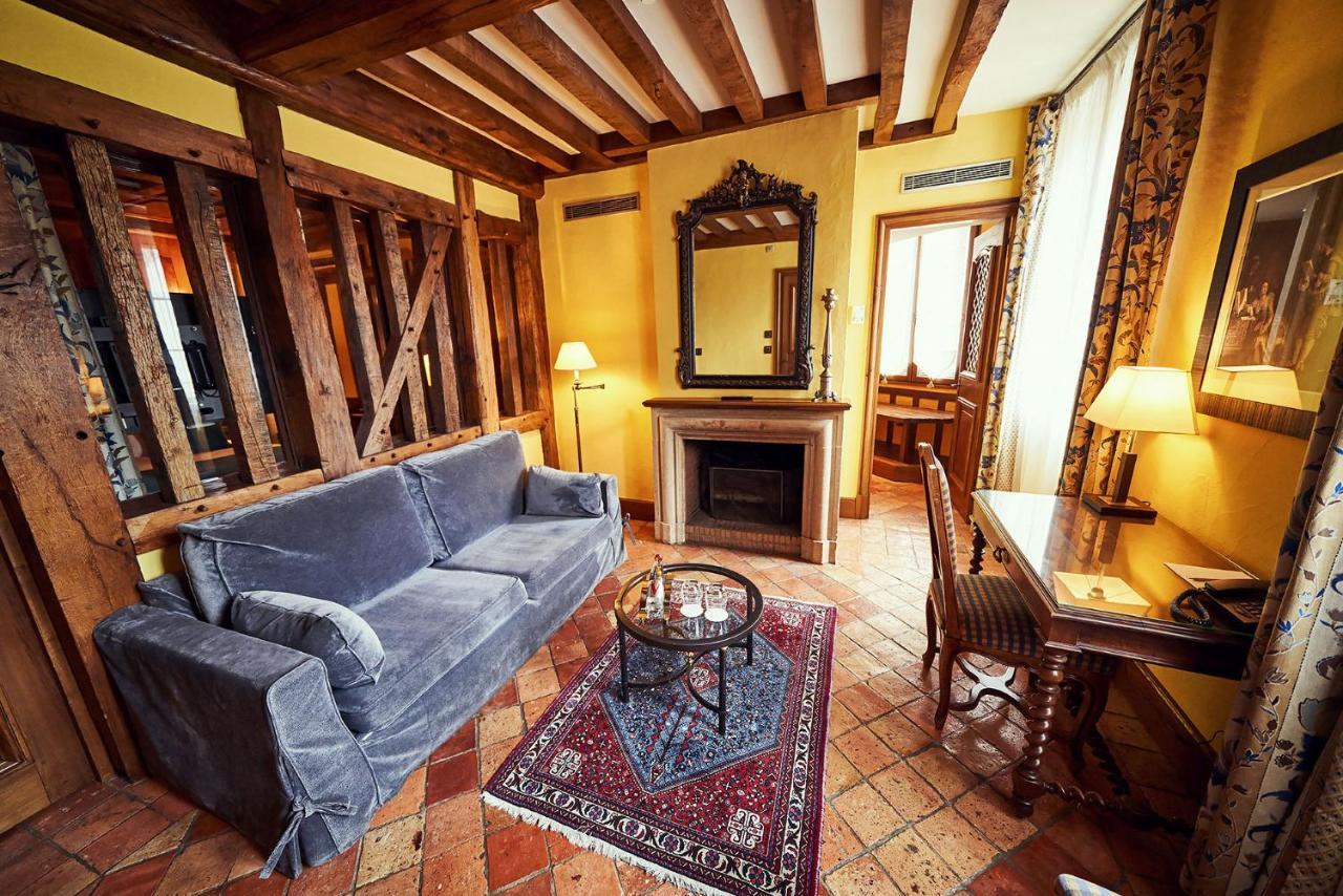 Relais Bernard Loiseau Hotel Солию Екстериор снимка