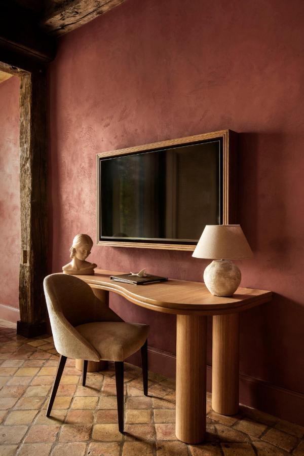 Relais Bernard Loiseau Hotel Солию Екстериор снимка