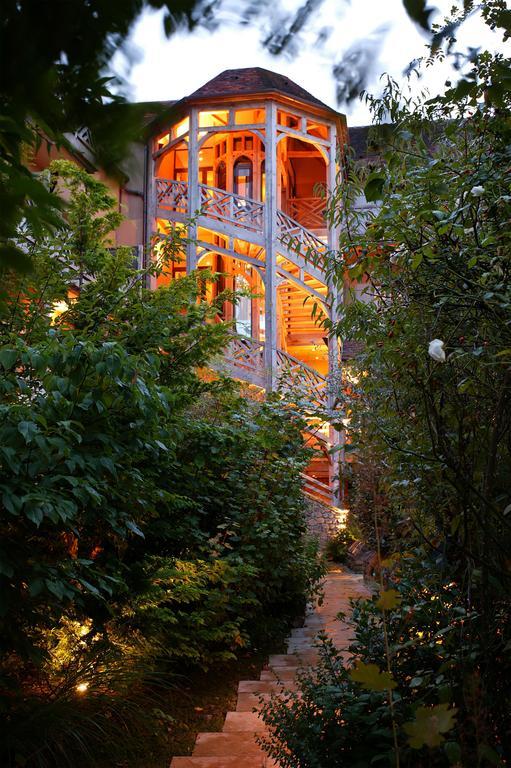 Relais Bernard Loiseau Hotel Солию Екстериор снимка