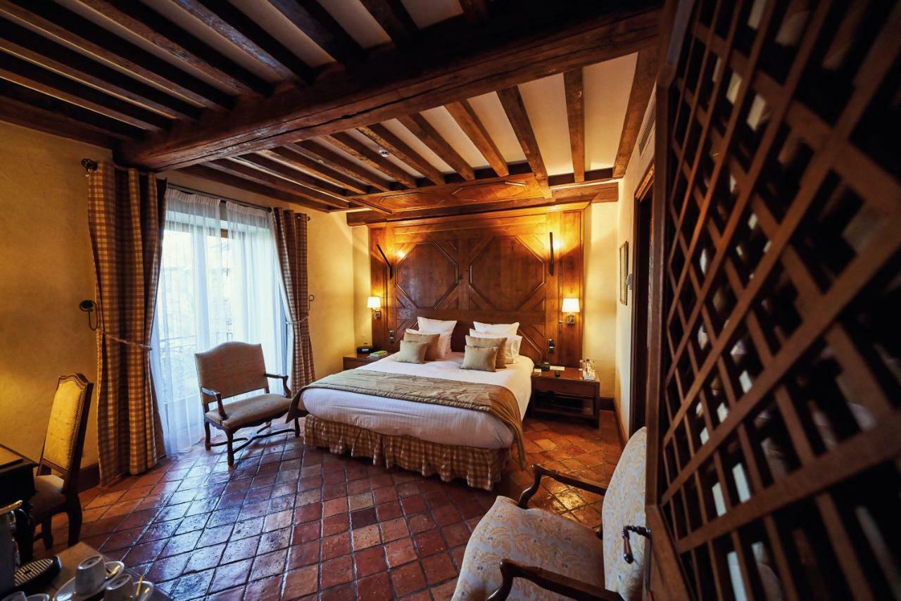 Relais Bernard Loiseau Hotel Солию Екстериор снимка