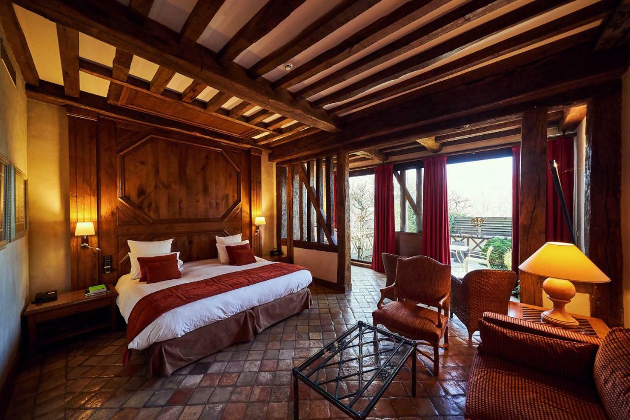 Relais Bernard Loiseau Hotel Солию Екстериор снимка